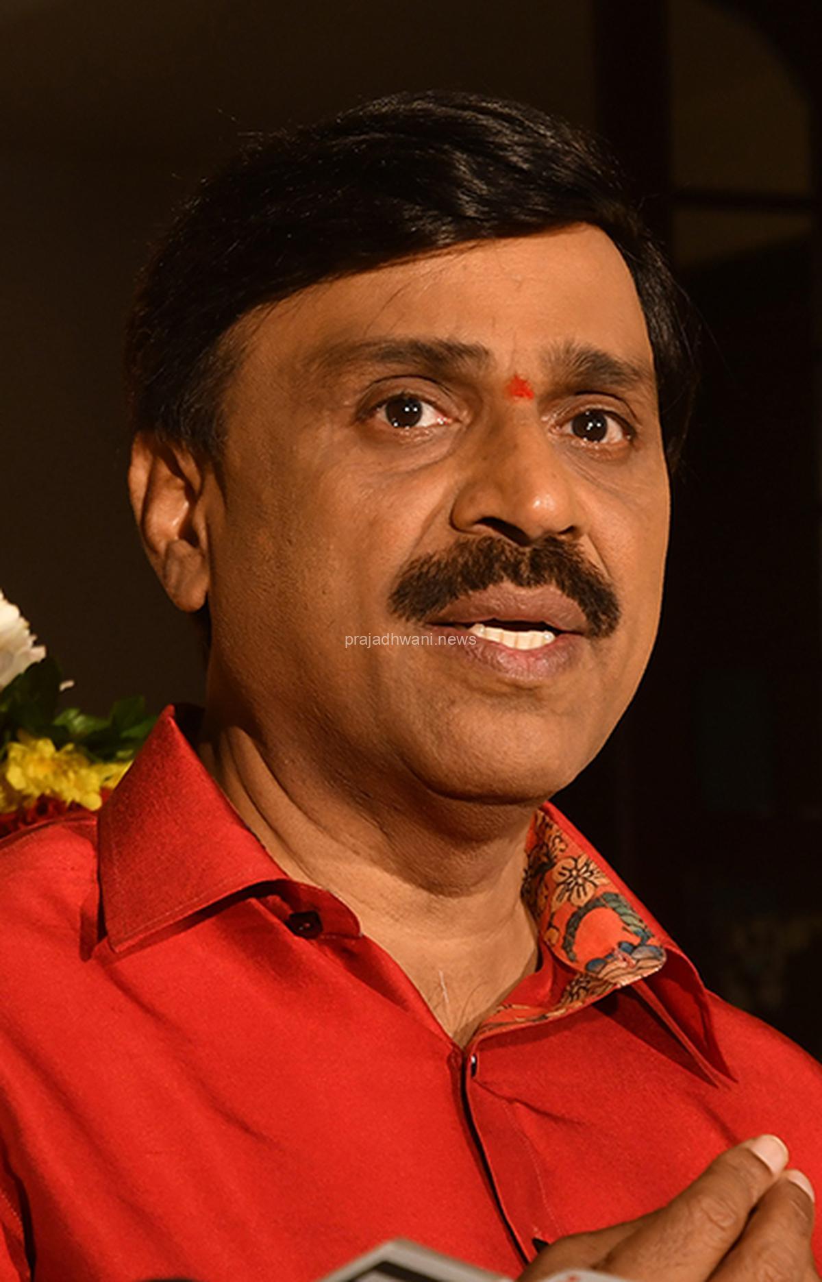 ಸಿದ್ದರಾಮಯ್ಯರನ್ನು ಸಿಎಂ ಸ್ಥಾನದಿಂದ ಇಳಿಸಲು ರಾಹುಲ್ ಗಾಂಧಿ ಕಾಯ್ತಿದ್ದಾರೆ: ಜನಾರ್ದನ ರೆಡ್ಡಿ