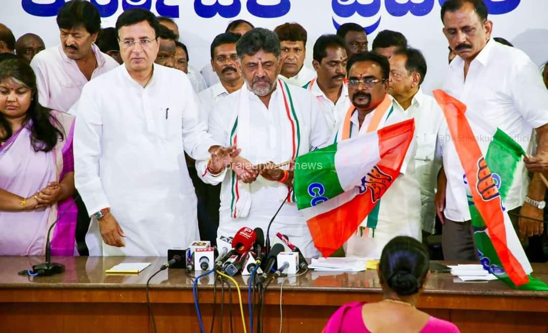 ಕೆ ಪಿ ನಂಜುಂಡಿ ಕಾಂಗ್ರೇಸ್ ಸೇರ್ಪಡೆ