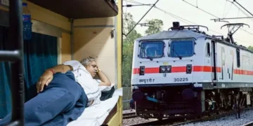 ರೈಲ್ವೆ ಪ್ರಯಾಣಿಕರೆ ಗಮನಿಸಿ – ಟಿಕೆಟ್ ಬುಕ್ ಮಾಡಲು ಹೊಸ ರೂಲ್ಸ್ ಜಾರಿ !!