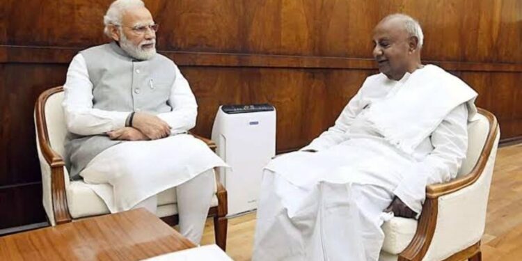 ‘ಮಾತಲ್ಲೇ’ ‘ಸಿದ್ದು’ಗೆ ಟಾಂಗ್ ಕೊಟ್ಟ ‘ದೊಡ್ಡ ಗೌಡ್ರು’