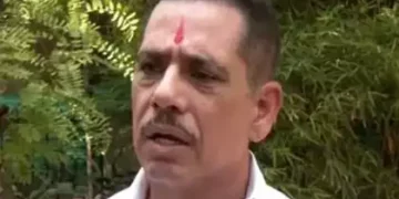 ಕೇಜ್ರಿವಾಲ್‌ ಮತ್ತು ಮಣಿಶಂಕರ್‌ ಅವಕಾಶವಾದಿ ಗಳು ಬಾಯಿ ಬಡುಕರು:ರಾಬರ್ಟ್‌ ವಾದ್ರಾ