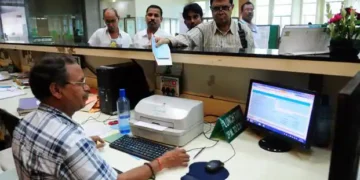 ವಾರದಲ್ಲಿ ಐದೇ ದಿನ ಓಪನ್ ಇರಲಿವೆ ”ಬ್ಯಾಂಕ್ಗಳು”, ಇದನ್ನ ಅಳವಡಿಸುವ ಮೊದಲು ಜನರ ಬಳಿ ಅಭಿಪ್ರಾಯ ಕೇಳಿ