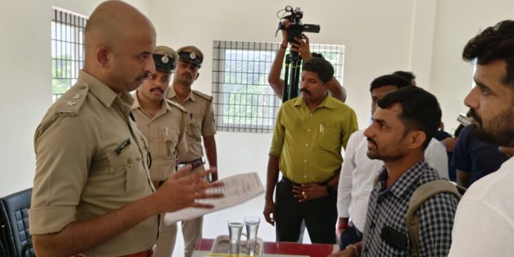 ಬೆಳ್ತಂಗಡಿ:ತೆಂಕಕಾರಂದೂರು ಗ್ರಾಮದ ಪಳಿಕೆ ಹಾಗು ಮುಂಡೇಲು ಪರಿಸರ ದಲ್ಲಿ ಸರಣಿ ಕಳ್ಳತನ ತನಿಖೆಗೆ ಮನವಿ