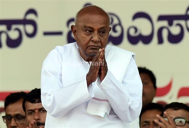 ಚಿಂತೆ ಹಾಗೂ ಒತ್ತಡದ ದೆಸೆಯಿಂದ ದೇವೇಗೌಡರ ಆರೋಗ್ಯ ಏರುಪೇರು, ಕುಟುಂಬದಿಂದ ತೀವ್ರ ನಿಗಾ