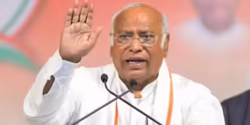 ಕಾಂಗ್ರೆಸ್ ಪಕ್ಷ ದೇಶದ ಸಂಪತ್ತಿನ ಮರು ಹಂಚಿಕೆ ಮಾಡುತ್ತೆ, ದೇಶದ ಬಹುಸಂಖ್ಯಾತರ ಬಳಿ ಇರುವ ಆಸ್ತಿಯನ್ನು ಅಲ್ಪಸಂಖ್ಯಾತ ಮುಸ್ಲಿಮರಿಗೆ ಹಂಚಲಿದೆ ಖರ್ಗೆ ವೈರಲ್ ವಿಡಿಯೋ ಸತ್ಯಾಂಶ ಏನು?