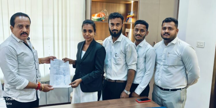 ”ಪುತ್ತೂರು- ವಿಟ್ಲ” KSRTC ಬಸ್ ವ್ಯವಸ್ಥೆ ಪುನರಾರಂಭ ಮಾಡಬೇಕಂದು ಶಾಸಕರಿಗೆ ವಿಟ್ಲ‌ಭಾಗದ ವಕೀಲರ ಮನವಿ‌