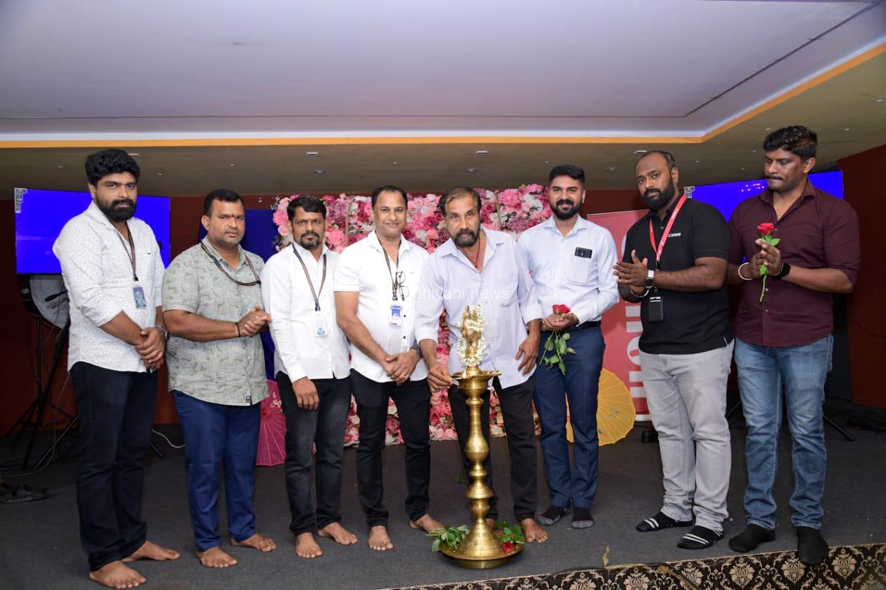 ಸೌತ್ ಕೆನರಾ ಪೋಟೋಗ್ರಾಪರ್ ಅಸೋಸಿಸೆನ್”(ಎಸ್.ಕೆ.ಪಿ.ಎ.), CANON ಕ್ಯಾಮರಾ ಕಂಪನಿಯ ಸಹಭಾಗಿತ್ವದಲ್ಲಿ ಕೆನನ್ ಕ್ಯಾಮರಾದ ಬಗ್ಗೆ ಕಾರ್ಯಗಾರ