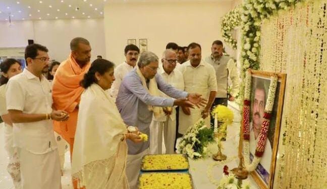 ವಸಂತ ಬಂಗೇರ ಅವರ ಉತ್ತರ ಕ್ರಿಯೆ ಮತ್ತು ನುಡಿ ನಮನ ಕಾರ್ಯಕ್ರಮದಲ್ಲಿ ಭಾಗವಹಿಸಿದ ಮುಖ್ಯಮಂತ್ರಿ ಸಿದ್ದರಾಮಯ್ಯ