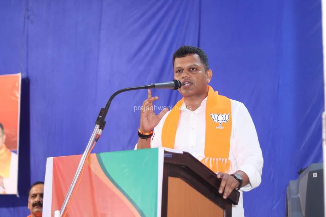 ಮಂಗಳೂರು : ಸುಮೊಟೊ ಕೇಸ್ ವಾಪಾಸ್ ಹಾಗೂ ಶರಣ್ ಪಂಪ್ವೆಲ್ ವಿರುದ್ಧ  ಕೇಸ್ ದಾಖಲಿಸಿದ ಪ್ರಕರಣ ಖಂಡನೀಯ :-ಕ್ಯಾಪ್ಟನ್ ಬ್ರಿಜೇಶ್ ಚೌಟ . :