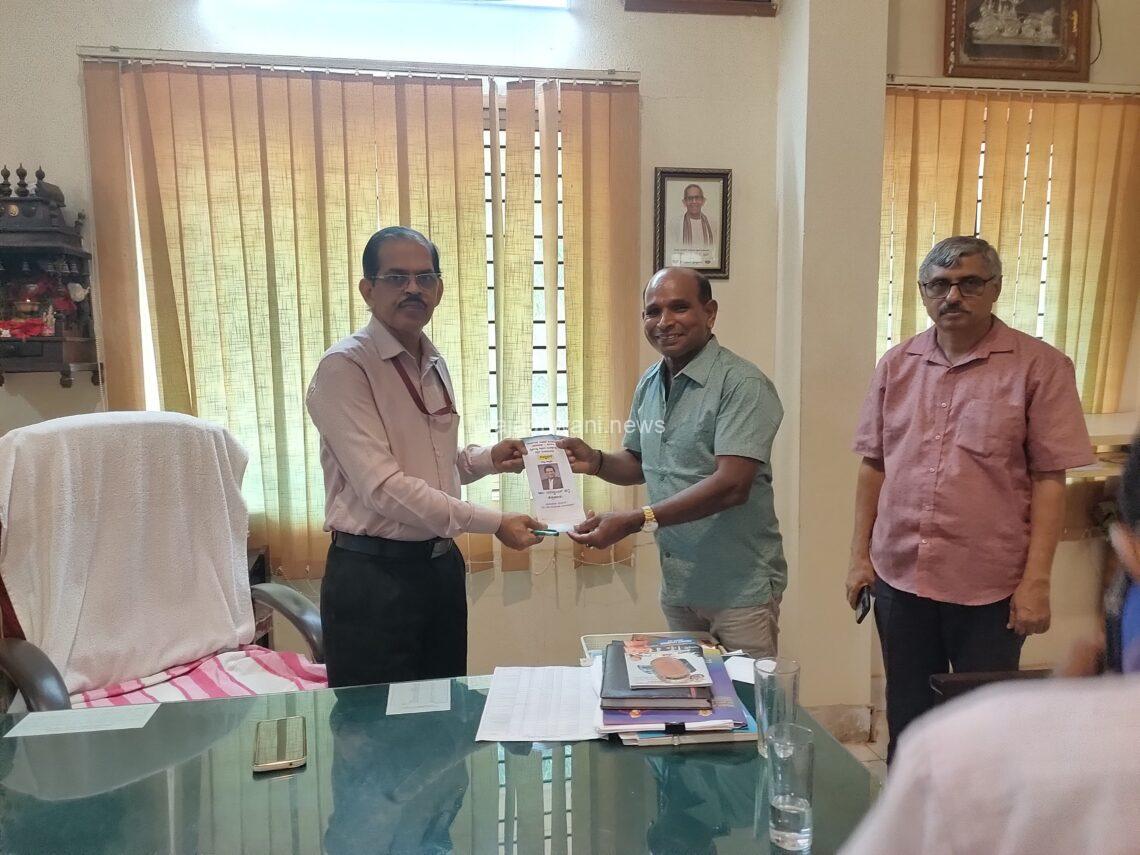 ಪುತ್ತೂರು: ಚುನಾವಣಾ ಪ್ರಚಾಕ್ಕಿಳಿದ ಹಾಸ್ಯ ನಟ ಅರವಿಂದ್ ಬೋಳಾರ್