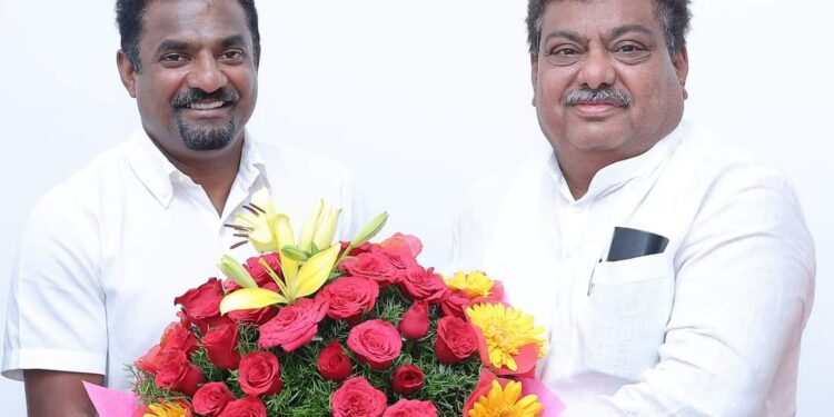 ಕರ್ನಾಟಕ: ಚಾಮರಾಜನಗರ ಜಿಲ್ಲೆಯಲ್ಲಿ ಶ್ರೀಲಂಕಾದ ಖ್ಯಾತ ಕ್ರಿಕೆಟ್ ಆಟಗಾರ ಮುತ್ತಯ್ಯ ಮುರಳೀಧರನ್ 1400 ಕೋಟಿ ರೂ ಹೂಡಿಕೆ: ಎಂ ಬಿ ಪಾಟೀಲ್