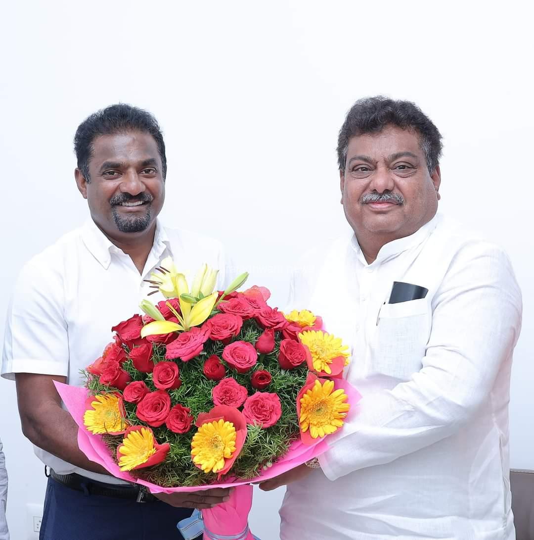 ಕರ್ನಾಟಕ: ಚಾಮರಾಜನಗರ ಜಿಲ್ಲೆಯಲ್ಲಿ ಶ್ರೀಲಂಕಾದ ಖ್ಯಾತ ಕ್ರಿಕೆಟ್ ಆಟಗಾರ ಮುತ್ತಯ್ಯ ಮುರಳೀಧರನ್ 1400 ಕೋಟಿ ರೂ ಹೂಡಿಕೆ: ಎಂ ಬಿ ಪಾಟೀಲ್