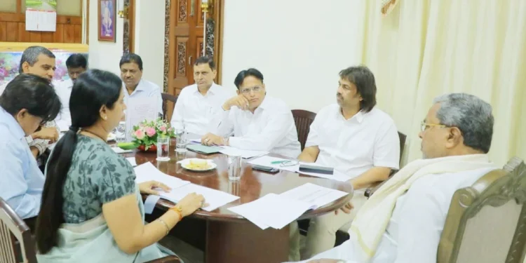 ಅಂಗನವಾಡಿಗಳಲ್ಲೇ ಇನ್ಮುಂದೆ ಎಲ್‌ಕೆಜಿ, ಯುಕೆಜಿ ತರಗತಿ;  ಸಿಎಂ ಸಿದ್ದರಾಮಯ್ಯ ಗ್ರೀನ್ ಸಿಗ್ನಲ್