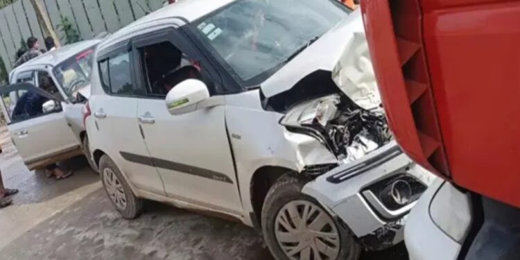 ಉಪ್ಪಿನಂಗಡಿ: ಲಾರಿ ಡಿಕ್ಕಿಯಾಗಿ ಎರಡು ಕಾರುಗಳಲ್ಲಿದ್ದ ನಾಲ್ವರಿಗೆ ಗಂಭೀರ ಗಾಯ