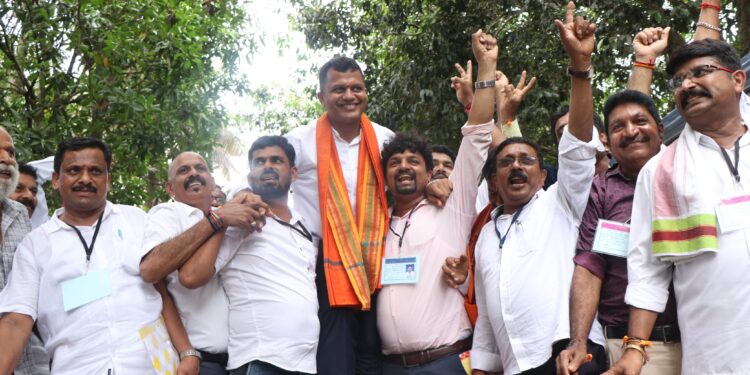 ಪುತ್ತೂರು ಬಿಜೆಪಿ‌ ಕಾರ್ಯಕರ್ತರಿಂದ ಮಂಗಳೂರಿನಲ್ಲಿ ಬ್ರಿಜೇಶ್ ಚೌಟ ಅವರ ಗೆಲುವಿಗೆ ವಿಜಯೋತ್ಸವ