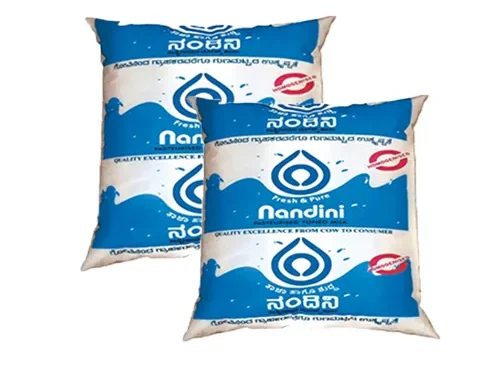 ಬೆಂಗಳೂರು: ಪೆಟ್ರೋಲ್ ಡಿಸೇಲ್ ದರ ಏರಿಕೆ ಬೆನ್ನಲ್ಲೇ ಮತ್ತೊಂದು ಶಾಕ್, ದಿನಬಳಕೆಯ ಹಾಲಿನ ದರ ಏರಿಕೆ. ನಾಳೆಯಿಂದಲೇ ಪರಿಷ್ಕೃತ ದರ ಜಾರಿಗೆ