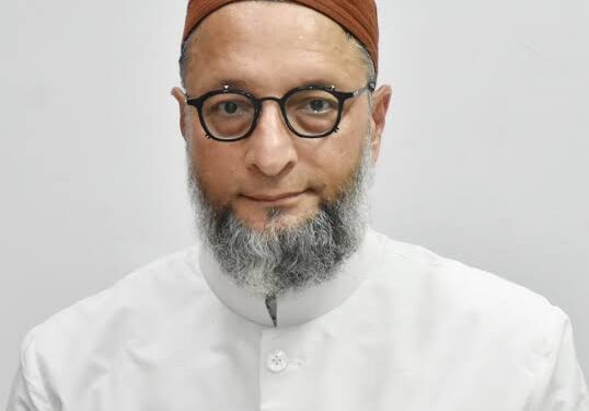 ದೆಹಲಿ: ಪ್ರಮಾಣ ವಚನ ಸ್ವೀಕರಿಸುವ ವೇಳೆ ‘ಜೈ ಪ್ಯಾಲೆಸ್ತೀನ್’ ಎಂದ ಸಂಸದ ಅಸಾದುದ್ದೀನ್ ಓವೈಸಿ ಕೇಸ್ ದಾಖಲು