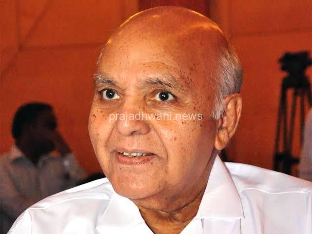 ಹೈದರಾಬಾದ್ : ಪದ್ಮವಿಭೂಷಣ ಪುರಸ್ಕೃತರು, ಮಾಧ್ಯಮ ಲೋಕದ ಧ್ರುವತಾರೆ ಈ ಟಿವಿ ಭಾರತ ನಿರ್ಮಾತೃ, ಅಕ್ಷರ ಯೋಧ ಖ್ಯಾತಿಯ ರಾಮೋಜಿ ಫಿಲ್ಮ್  ಸಿಟಿ ನಿರ್ಮಾತೃ ರಾಮೋಜಿ ರಾವ್ ನಿಧನ