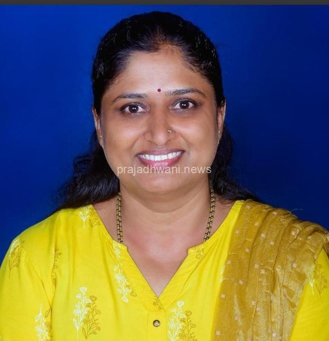 ಕ್ಯೊಲ ಪಶುಸಂಗೋಪನೆ ಇಲಾಖೆಯ ಅಧೀಕ್ಷಕಿ ರೂಪಾ ಗೌಡ ಕೆ.ಇ. ಸಹಾಯಕ ಆಡಳಿತ ಅಧಿಕಾರಿಯಾಗಿ ಮುಂಬಡ್ತಿಗೊಂಡು ಕಾರವಾರ ಜಿಲ್ಲೆಗೆ ವರ್ಗಾವಣೆ