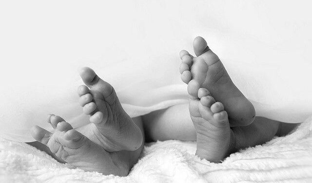 ಅವಳಿ ಹೆಣ್ಣು ಶಿಶುಗಳನ್ನು ಕೊಂದು ಹೂತಿಟ್ಟ ಪಾಪಿ ತಂದೆ