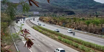 ಬೆಂಗಳೂರು-ಮೈಸೂರು ಎಕ್ಸ್‌ಪ್ರೆಸ್‌ ಎಕ್ಸ್‌ಪ್ರೆಸ್‌ ವೇ ಪೂರ್ತಿ ಕ್ಯಾಮರಾ ಕಣ್ಗಾವಲು ; ಪೊಲೀಸರು ಎಚ್ಚರ ತಪ್ಪಿದರೂ ಕ್ಯಾಮರಾಗಳು ಬಿಡಲ್ಲ!