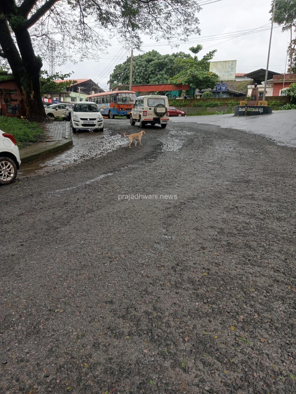 ಪುತ್ತೂರು: ನಗರೋತ್ಥಾನದ ಅಪೂರ್ಣ ರಸ್ತೆ ಕಾಮಗಾರಿ – ವಾಹನ ಸವಾರರಿಗೆ ಸಂಕಷ್ಟ