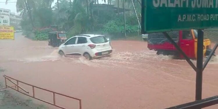 ಪುತ್ತೂರು: ಎಪಿಎಂಸಿ ರಸ್ತೆ ಜಲಾವೃತ, ವಾಹನ ಸವಾರರ ಪರದಾಟ