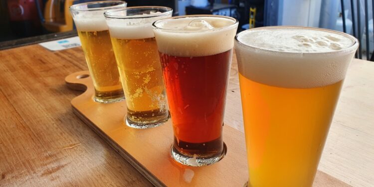 ಬಿಯರ್ ಮದ್ಯಪ್ರಿಯರ ಜೇಬಿಗೆ ಇನ್ನಷ್ಟು ಹೊರೆ; 17 ತಿಂಗಳಲ್ಲಿ ಐದನೇ ಸಲ ಬಿಯರ್ ಬೆಲೆ ಏರಿಕೆ