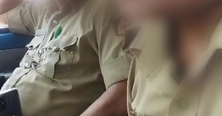 ಸುಳ್ಯ: ಕುಡುಕರ ಹಾವಳಿ ತಪ್ಪಿಸಲು 112 ಗೆ ಕರೆ ಮಾಡಿದ ಮಹಿಳೆ; ಹೊಯ್ಸಳದಲ್ಲಿ ಕುಡಿದು ಕರ್ತವ್ಯಕ್ಕೆ ಬಂದ ಪೊಲೀಸರು?