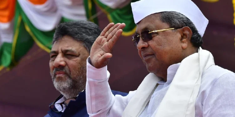 ಬೆಂಗಳೂರು: ಬೆಂಗಳೂರಿನಲ್ಲಿ ಸ್ವಾತಂತ್ರೋತ್ಸವ ಧ್ವಜಾರೋಹಣ ನೆರವೇರಿಸಿದ ಸಿಎಂ ಸಿದ್ದರಾಮಯ್ಯ