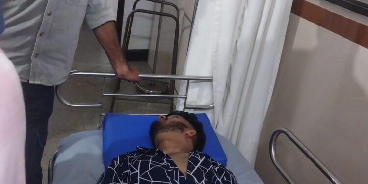 ಪೆರ್ನೆ ಬಳಿ ರಸ್ತೆ ಅಪಘಾತ: ಪಾದಚಾರಿ ಕಾಲು ಮುರಿತ.