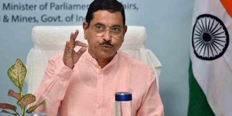 ಅನ್ನಭಾಗ್ಯ ಯೋಜನೆಯಡಿ ಕರ್ನಾಟಕಕ್ಕೆ ಅಕ್ಕಿ ಕೊಡಲು ಕೇಂದ್ರ ಸಿದ್ಧ; ಆಹಾರ ಸಚಿವ ಪ್ರಲ್ಹಾದ್ ಜೋಶಿ