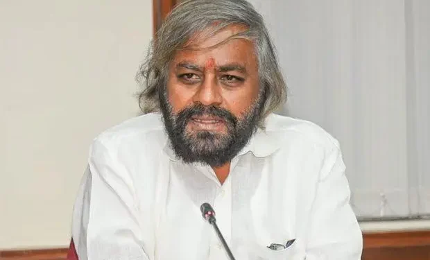 ಬೆಂಗಳೂರು: ಪಿಒಪಿ ಗಣಪತಿ ಮೂರ್ತಿ ಮಾರಾಟ ಮಾಡದಂತೆ ಸೂಚನೆ. ಸಿಕ್ಕಿದರೆ ಕೇಸ್ ದಾಖಲಿಸಿ :- ಸಚಿವ ಈಶ್ವರ್ ಬಿ ಖಂಡ್ರೆ