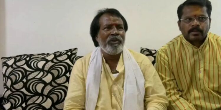 ಬೆಂಗಳೂರು: ಮೋದಿ ಸರಕಾರ ಮತ್ತು ಸಿದ್ದರಾಮಯ್ಯ ಸರಕಾರ ಪತನವಾಗಲಿದೆ ಅರ್ಚಕ ‌ನುಡಿದ ಆಘಾತಕಾರಿ ಭವಿಷ್ಯ