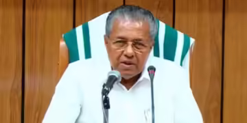 ಕೇರಳ: ಕರ್ನಾಟಕ ಸಿ ಎಂ ಸಿದ್ದರಾಮಯ್ಯ, ಸಂಸದ ರಾಹುಲ್ ಗಾಂಧಿ ಪ್ರತ್ಯೇಕವಾಗಿ ವಯನಾಡ್ ಸಂತ್ರಸ್ತರಿಗೆ ನೂರು (100) ಮನೆ ನಿರ್ಮಾಣದ ವಾಗ್ದಾನ : ಸಿ ಎಂ ಪಿಣರಾಯಿ ವಿಜಯನ್