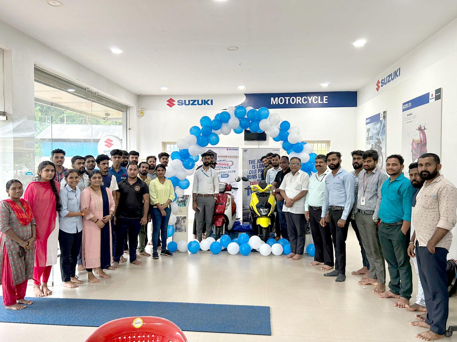 ಅನುಗ್ರಹ ಸುಜುಕಿ ಸುಳ್ಯ ವತಿಯಿಂದ ಹೊಸ ಬಣ್ಣಗಳ ದ್ವಿಚಕ್ರ ವಾಹನಗಳ ಲೋಕರ್ಪಣೆ