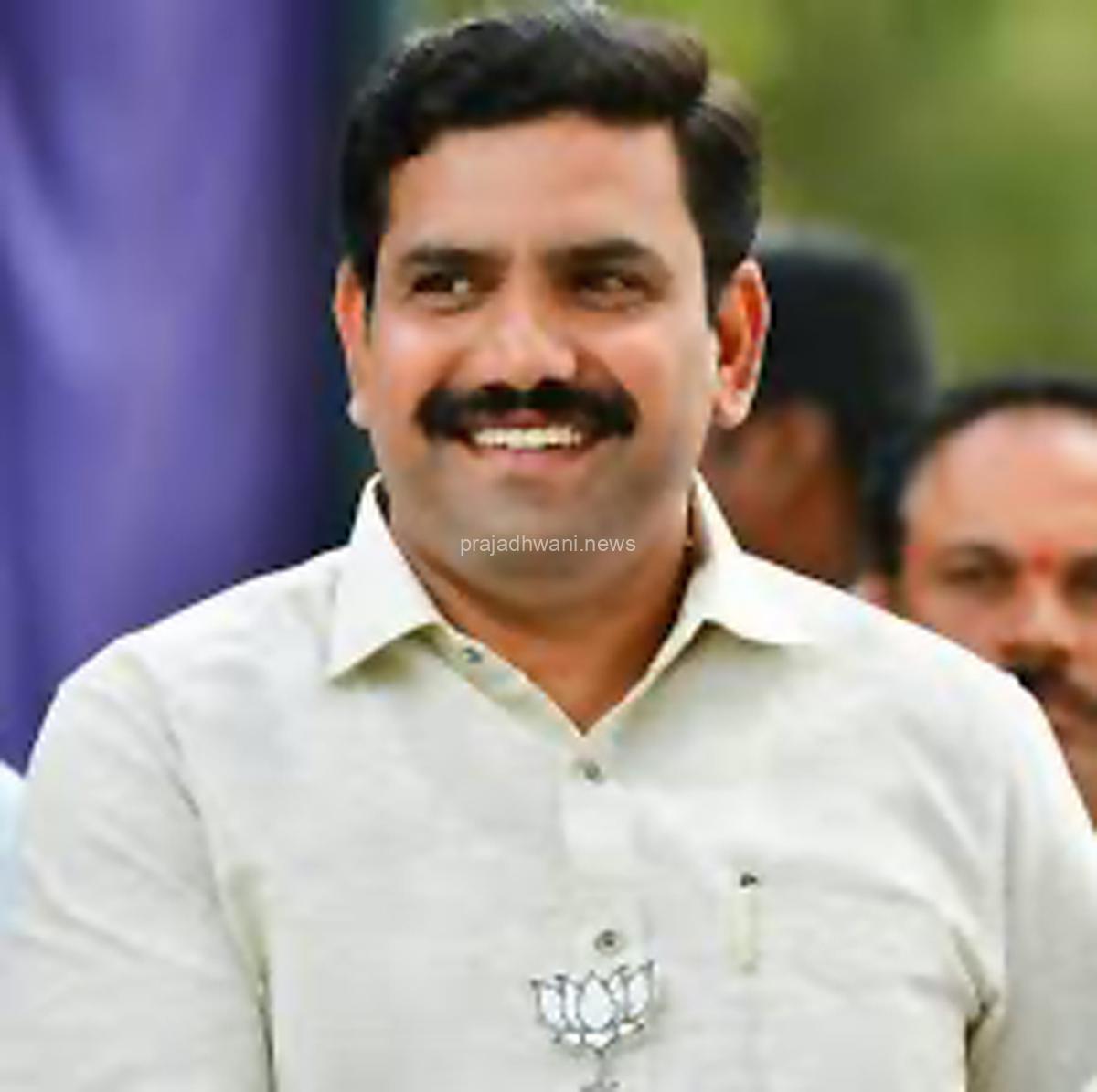 ಬೆಂಗಳೂರು: ಕಮಲ ಪಾಳಯದಲ್ಲಿ ನಾಯಕತ್ವ ವಿಚಾರ ಒಡಕು. ಮೈತ್ರಿ ಪಕ್ಷಗಳಲ್ಲಿ ಆಂತರಿಕ ಕಚ್ಚಾಟ