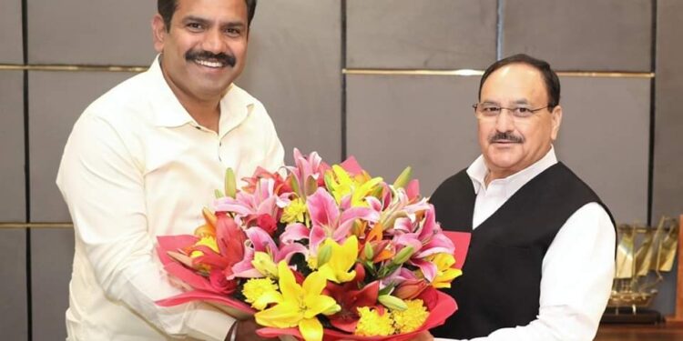 ನವದೆಹಲಿ: ಬಿಜೆಪಿ ರಾಷ್ಟ್ರೀಯ ಅಧ್ಯಕ್ಷರಾದ ಜೆ ಪಿ ನಡ್ಡಾ ಭೇಟಿಯಾದ ಬಿಜೆಪಿ ರಾಜ್ಯಾಧ್ಯಕ್ಷ ಬಿ ವೈ ವಿಜಯೇಂದ್ರ