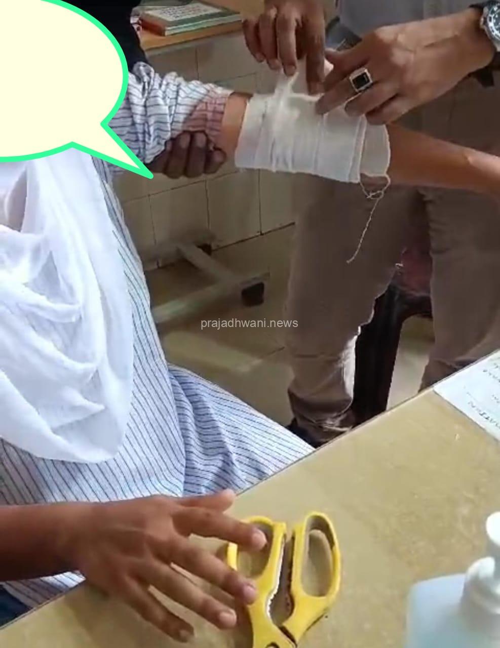 ಪುತ್ತೂರು ಸರಕಾರಿ ಜೂನಿಯರ್ ಕಾಲೇಜ್ ವಿದ್ಯಾರ್ಥಿನಿಗೆ ಚೂರಿ ಇರಿತ ಆಸ್ಪತ್ರೆಗೆ ದಾಖಲು