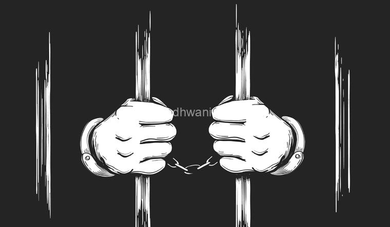 ಮಂಗಳೂರು: ಪಬ್ ನಲ್ಲಿ ಯುವತಿಗೆ ಕಿರುಕುಳ. ಪುತ್ತೂರಿನ ನಾಲ್ವರು ಯುವಕರ ಬಂಧನ.