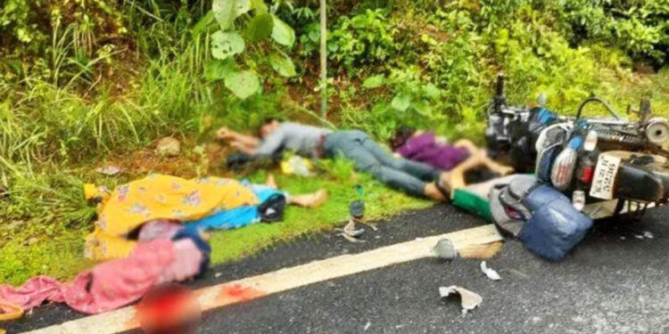 ಕಾರ್ಕಳ: ಭೀಕರ ಅಪಘಾತ-ಹೊಸ್ಮಾರು ಬಳಿ ಒಂದೇ ಕುಟುಂಬದ ನಾಲ್ವರ ಸಾವು.