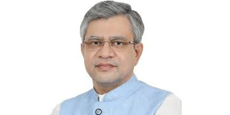 ದೆಹಲಿ: ಹಿರಿಯ ನಾಗರಿಕರಿಗೆ ಕೇಂದ್ರದ ಮಹತ್ವದ ಯೋಜನೆ ಘೋಷಣೆ. 5 ಲಕ್ಷದ ವರೆಗೆ ಚಿಕಿತ್ಸೆ ಉಚಿತ