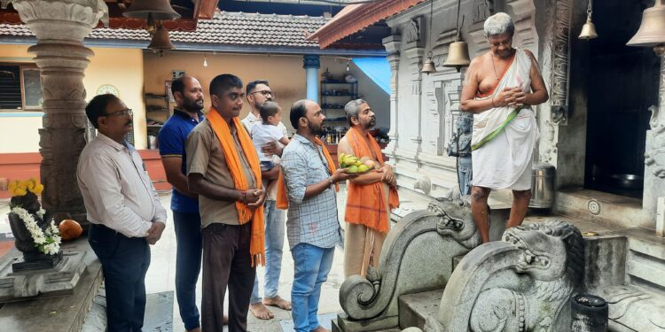 ಶ್ರೀ ಮಹಾ ವಿಷ್ಣ್ಣು ದೇವಸ್ಥಾನ ಕೆಮ್ಮಾಯಿ ಶ್ರೀ ನರೇಂದ್ರ ಮೋದಿಯವರ 74 ನೇ ಹುಟ್ಟು ಹಬ್ಬದ ಪ್ರಯುಕ್ತ ಶ್ರೀ ದೇವರಿಗೆ ಬಿಜೆಪಿ ಕಾರ್ಯಕರಿಂದ ವಿಶೇಷ ಪ್ರಾರ್ಥನೆ