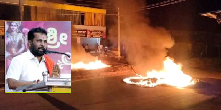 ಗಣೇಶ ವಿಸರ್ಜನೆ ಸಂಬಂಧ ಮೆರವಣಿಗೆ ವೇಳೆ ಘರ್ಷಣೆ ಉದ್ವಿಗ್ನ; ಅತ್ಯುಗ್ರವಾಗಿ ಖಂಡಿಸುತ್ತೇವೆ ಇದು ರಾಜ್ಯ ಸರ್ಕಾರದ ವೈಫಲ್ಯ ಅರುಣ್ ಕುಮಾರ್ ಪುತ್ತಿಲ