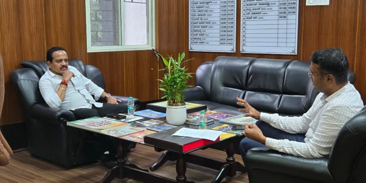 ಪುತ್ತೂರಿನಲ್ಲಿ ಸುಸಜ್ಜಿತ ತಾಲೂಕು ಕ್ರೀಡಾಂಗಣ ನಿರ್ಮಾಣ     ಇಲಾಖಾ ಅಧಿಕಾರಿ ಜೊತೆ ಶಾಸಕ ಅಶೋಕ್ ರೈ ಮಾತುಕತೆ