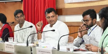 ಪಿಎಂಇಜಿಪಿ, ಮುದ್ರಾ ಯೋಜನೆ ಫಲಾನುಭವಿಗಳ ಸಂಖ್ಯೆ ಹೆಚ್ಚಳಕ್ಕೆ ಪ್ರಯತ್ನಿಸಿ ದ.ಕ. ಲೀಡ್ ಬ್ಯಾಂಕ್ ಸಭೆಯಲ್ಲಿ ಬ್ಯಾಂಕ್ ಅಧಿಕಾರಿಗಳಿಗೆ ಸಂಸದ ಕ್ಯಾ. ಚೌಟ ಸೂಚನೆ