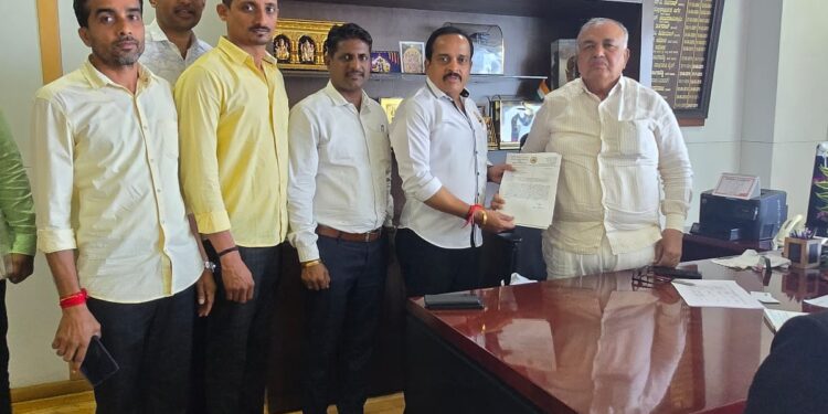 ಉಪ್ಪಿನಂಗಡಿ KSRTC ಬಸ್ ನಿಲ್ದಾಣಕ್ಕೆ ಭೂಮಂಜೂರಾತಿ ಮತ್ತು ಅನುದಾನ  ಶಾಸಕ ಅಶೋಕ್ ರೈಯವರಿಂದ ಸಾರಿಗೆ ಸಚಿವರಿಗೆ ಮನವಿ