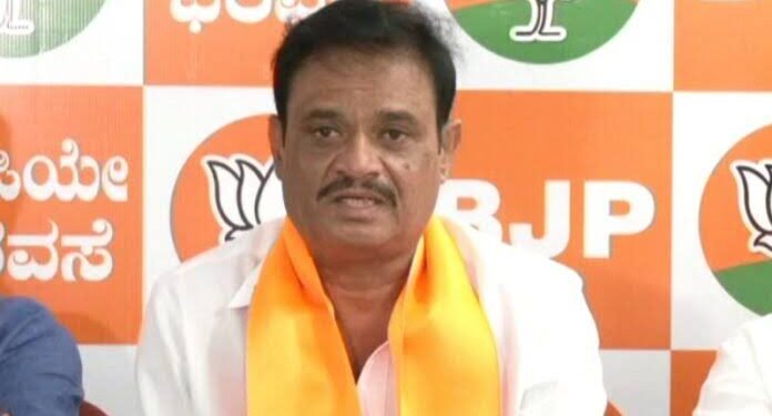 ಕೋಲಾರ: ಜಾತಿ ನಿಂದನೆ ಆರೋಪದಡಿಯಲ್ಲಿ ಬಿಜೆಪಿ‌ ಶಾಸಕ ಮುನಿರತ್ನ ಪೋಲಿಸ್ ವಶಕ್ಕೆ