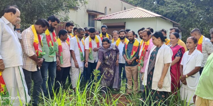 ಜಯಕರ್ನಾಟಕ ಜನಪರ ವೇದಿಕೆಯ ನಾಲ್ಕನೇ ವರ್ಷದ ವಾರ್ಷಿಕೋತ್ಸವ; ಗಿಡ ನೆಡುವ ಕಾರ್ಯಕ್ರಮ