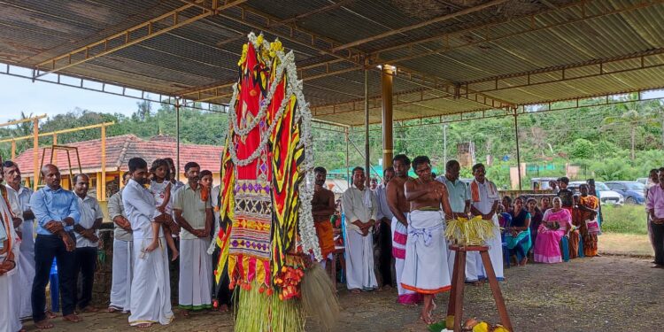 ತುಳುನಾಡಿನಲ್ಲಿ ದೈವಗಳಿಗೆ ನಡೆಯುತ್ತೆ ಹೊಸಕ್ಕಿ ಸೇವೆ